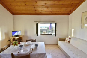 Ferienwohnung in Zambratija mit Grill, Terrasse und Garten und Meerblick